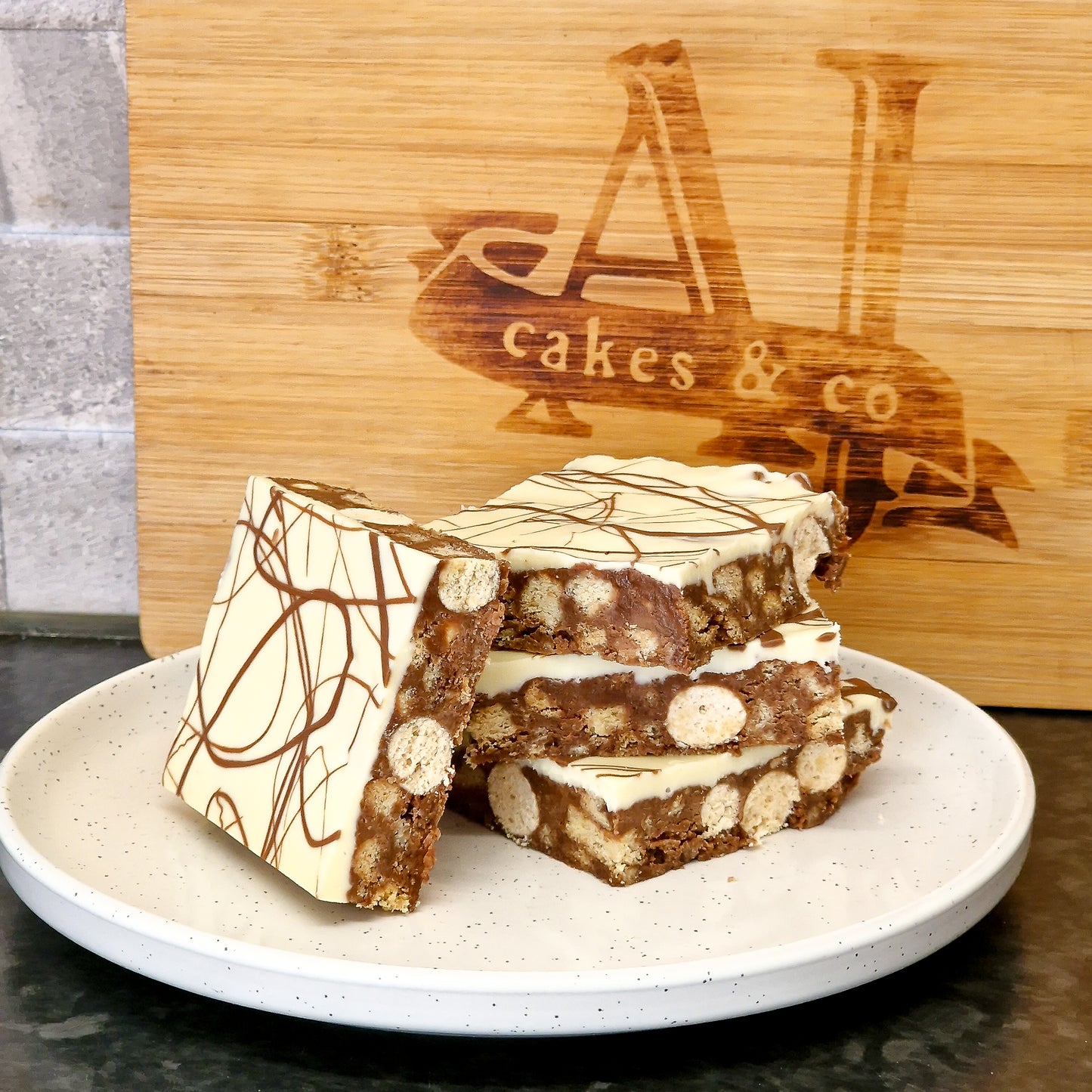 Malteser Slice